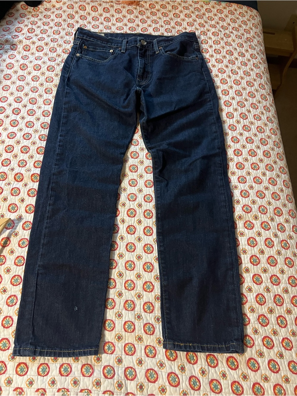 Levi’s Premium Dark 502 Tapered Jeans size 34x32